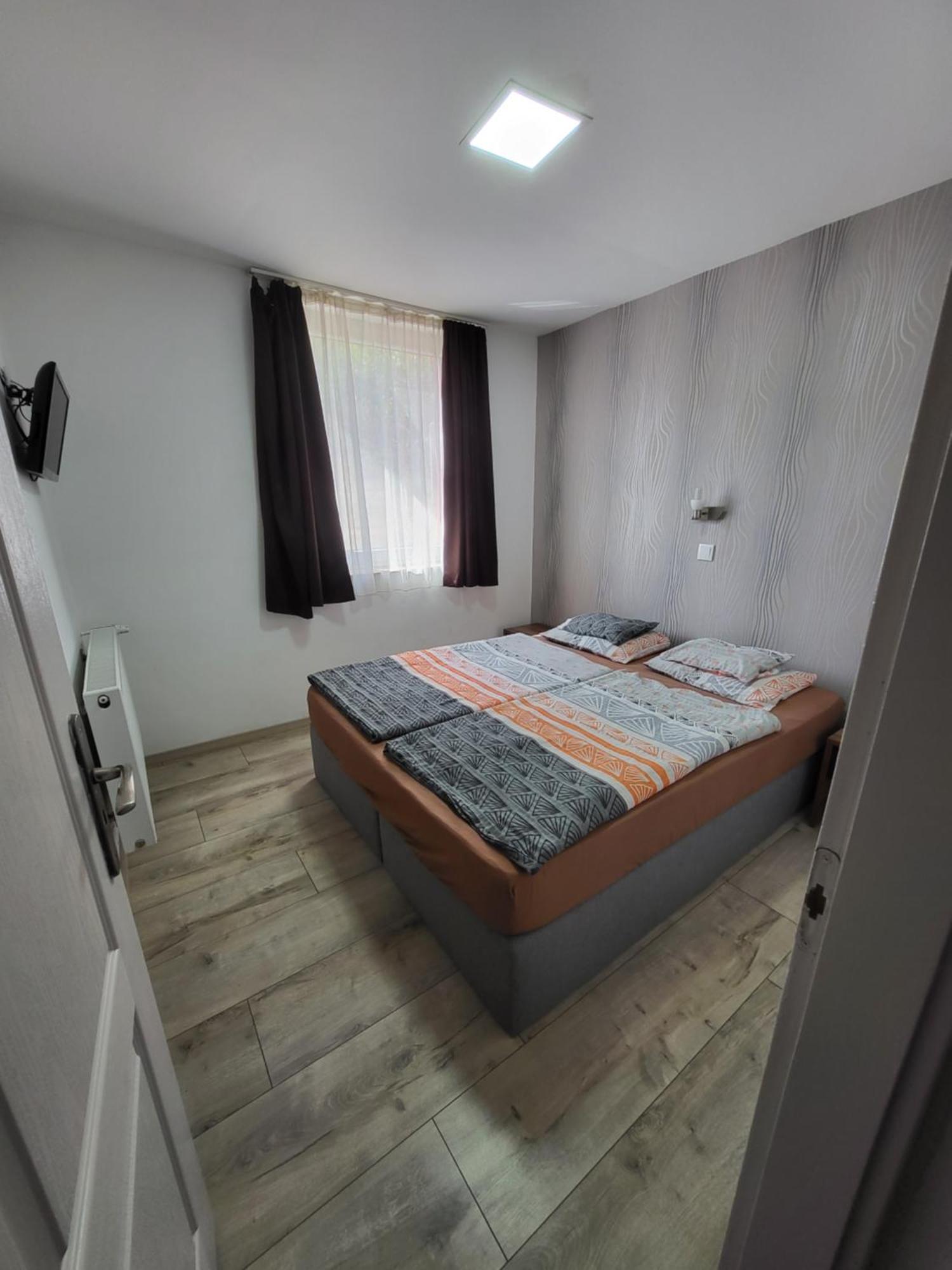 Marika Apartman Šoproň Exteriér fotografie